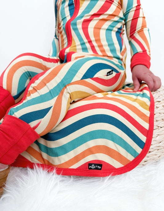 3-Layer Oversized Cozy Blanket - Groovy Wave