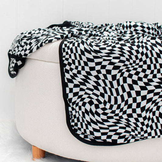 3-Layer Oversized Cozy Blanket - Black Dizzy Check